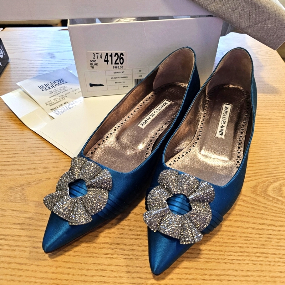 Manolo Blahnik Sinal Wave-Embellished Buckle Satin Flats, Blue
